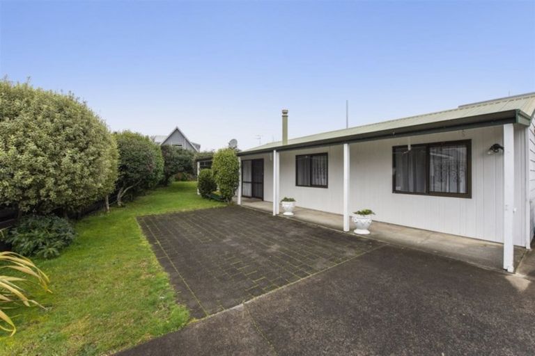 Photo of property in 50 Shakespeare Street, Leamington, Cambridge, 3432