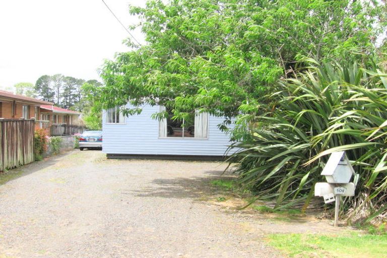 Photo of property in 104 Seymour Road, Sunnyvale, Auckland, 0612