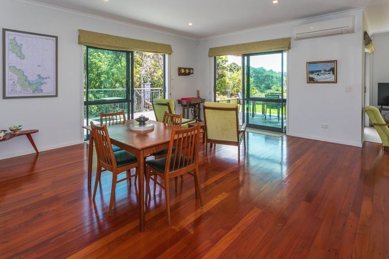 Photo of property in 986 Tuateawa Road, Waikawau, Coromandel, 3584