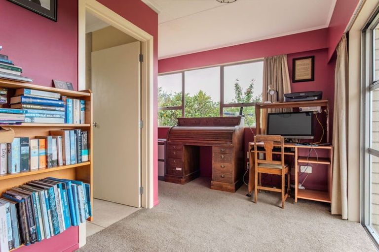 Photo of property in 63 Mcphee Street, Dannevirke, 4930