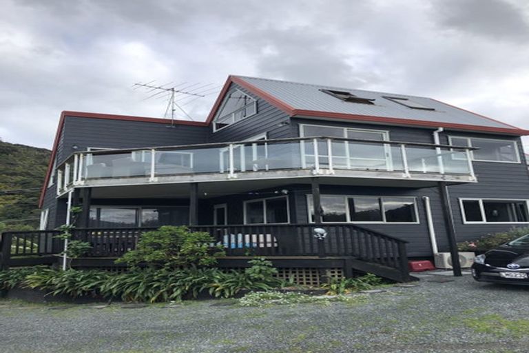 Photo of property in 35 Bay View Road, Whangarei Heads, Whangarei, 0174