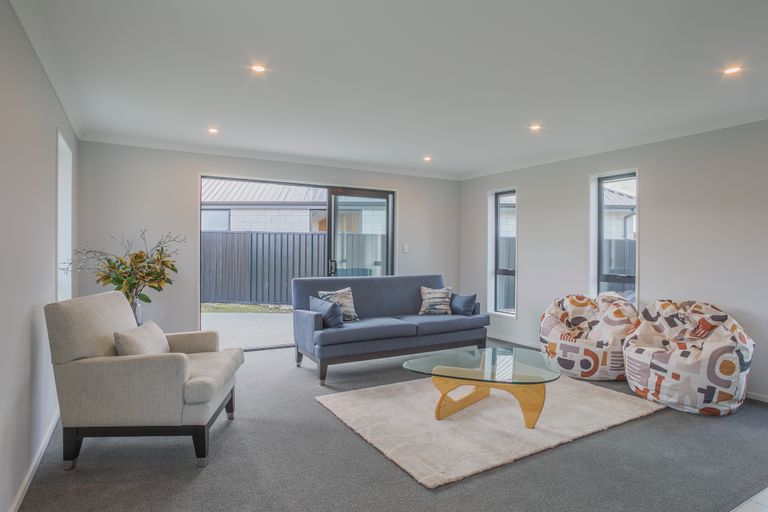Photo of property in 25 Lazarette Loop, Gleniti, Timaru, 7910