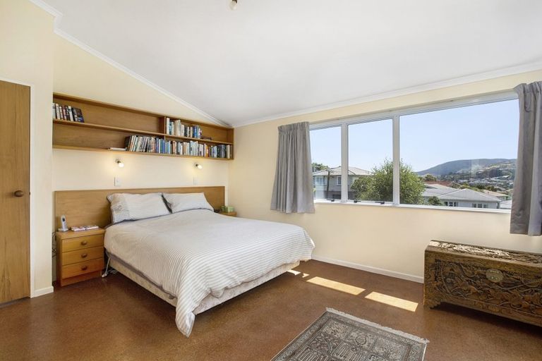 Photo of property in 5 Magdalen Street, Tawa, Wellington, 5028