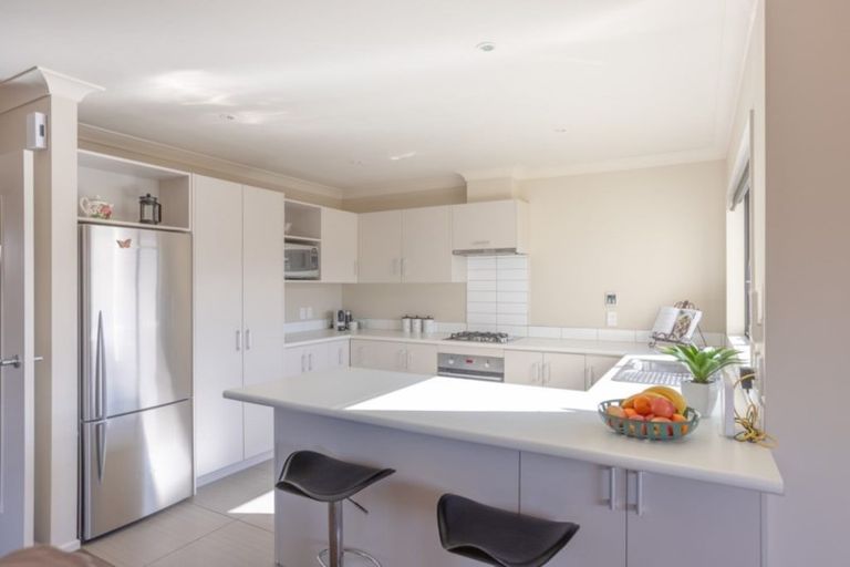 Photo of property in 71 Staithes Drive North, Whitby, Porirua, 5024