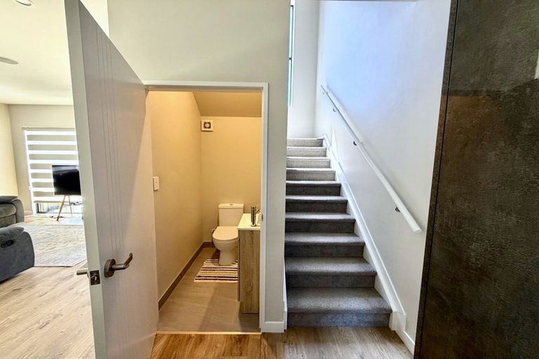 Photo of property in 43 Clayden Shuttleworth Street, Papakura, 2110