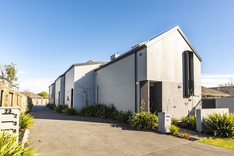 Photo of property in 5/23 Hills Road, Edgeware, Christchurch, 8013