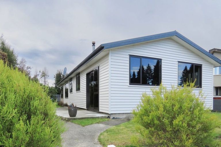 Photo of property in 11 Homer Street, Te Anau, 9600