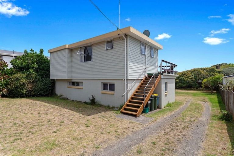 Photo of property in 11 Harbour Road, Ohope, 3121