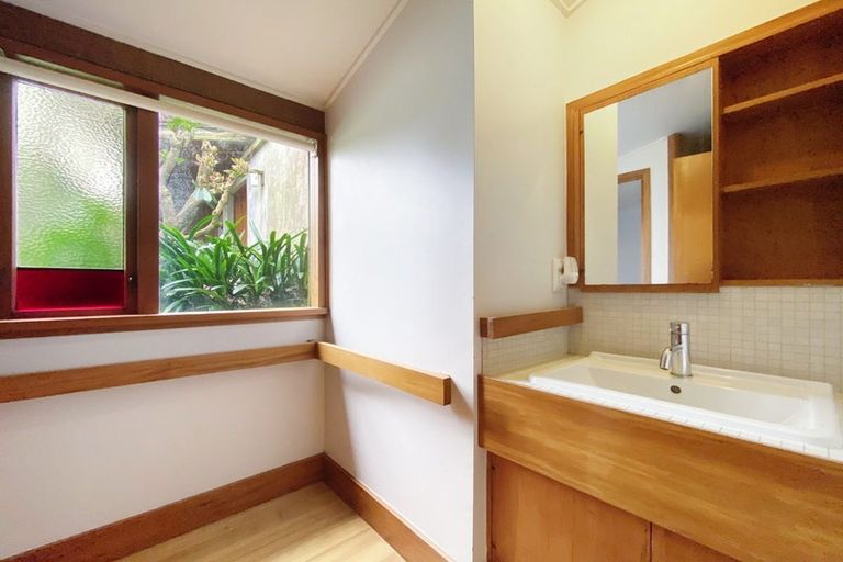 Photo of property in 246 Redoubt Road, Totara Park, Auckland, 2019