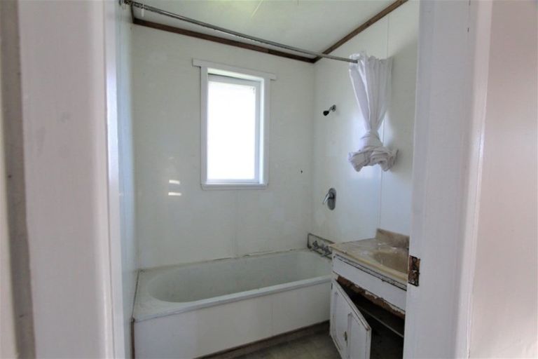 Photo of property in 158 Papanui Street, Tokoroa, 3420