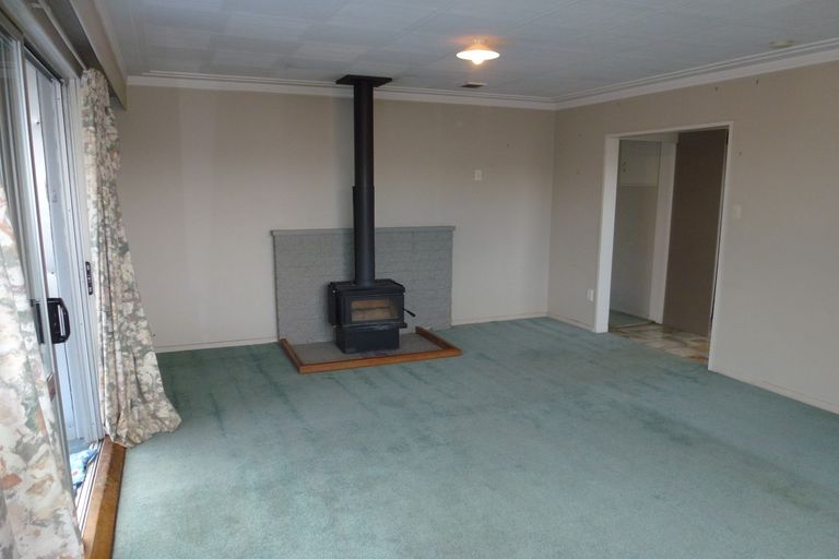 Photo of property in 8 Campbell Street, Alexandra, 9320