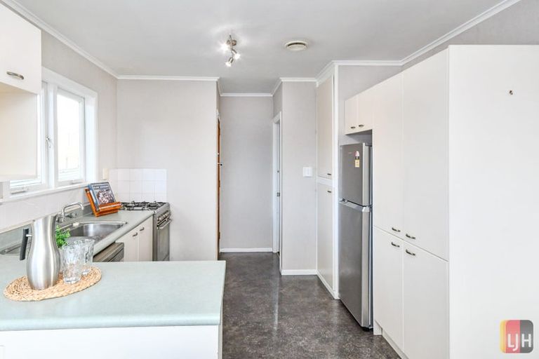 Photo of property in 431a Great South Road, Opaheke, Papakura, 2113