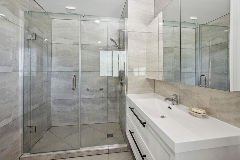 Photo of property in 90 Cedar Terrace, Stanmore Bay, Whangaparaoa, 0932