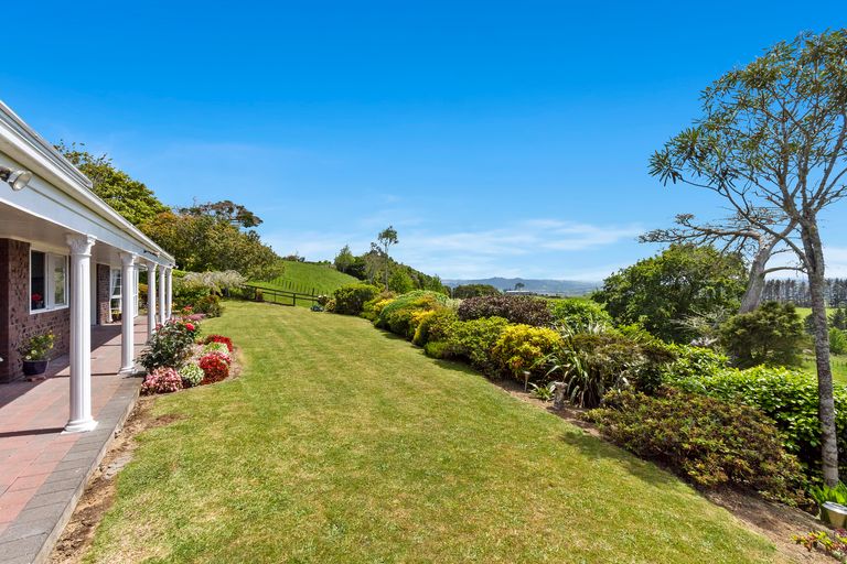 Photo of property in 34 Cherrington Road, Clevedon, Papakura, 2582