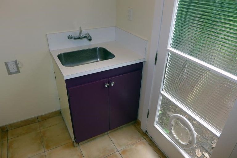 Photo of property in 1 Clyde Road, Bluff Hill, Napier, 4110