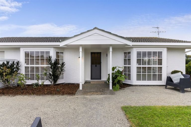 Photo of property in 1/9 Stanley Avenue, Milford, Auckland, 0620
