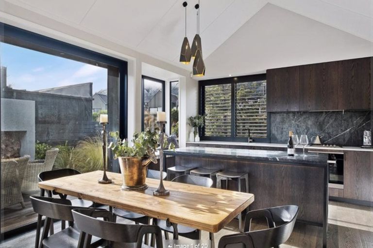 Photo of property in 2 Fife Court, Jacks Point, Queenstown, 9371