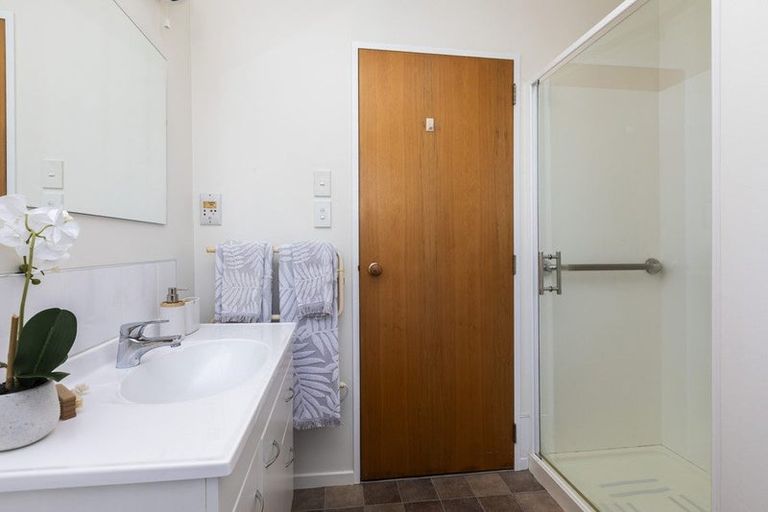 Photo of property in 19b Juniper Place, Burnside, Christchurch, 8053