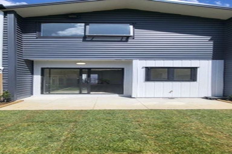 Photo of property in 17d East Street, Pukekohe, 2120