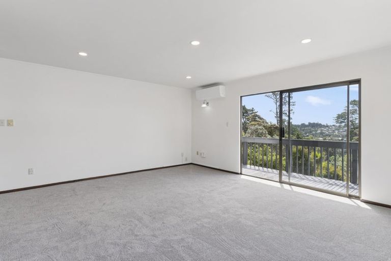 Photo of property in 34 Capilano Place, Glenfield, Auckland, 0629