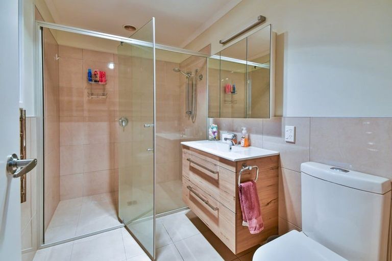 Photo of property in 42 Raithburn Terrace, Pokeno, 2402