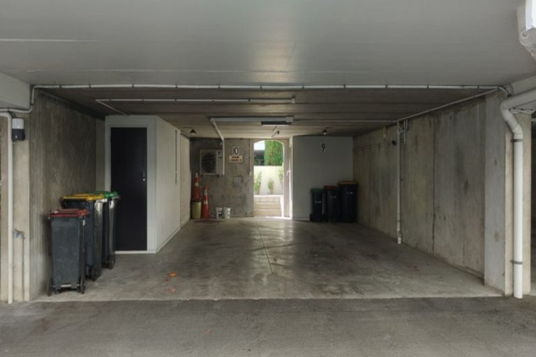 Photo of property in Regent Courts, 9/75 Gloucester Street, Christchurch Central, Christchurch, 8013