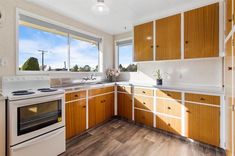 Photo of property in 1 Carlisle Street, Waimate, 7924