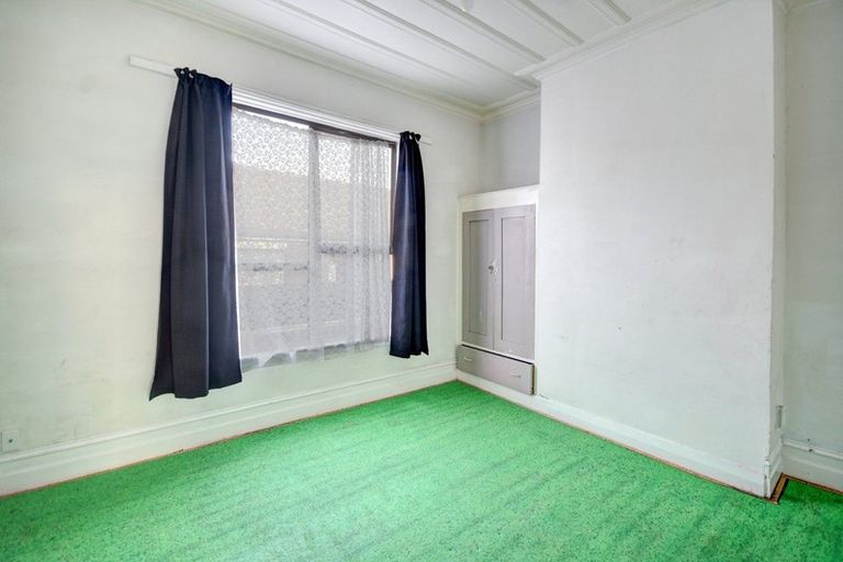 Photo of property in 15 Cutten Street, South Dunedin, Dunedin, 9012
