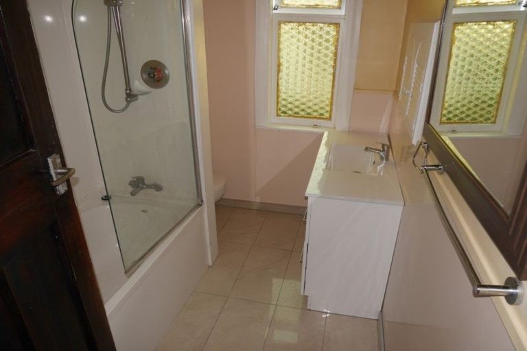 Photo of property in 37 Townsend Road, Miramar, Wellington, 6022