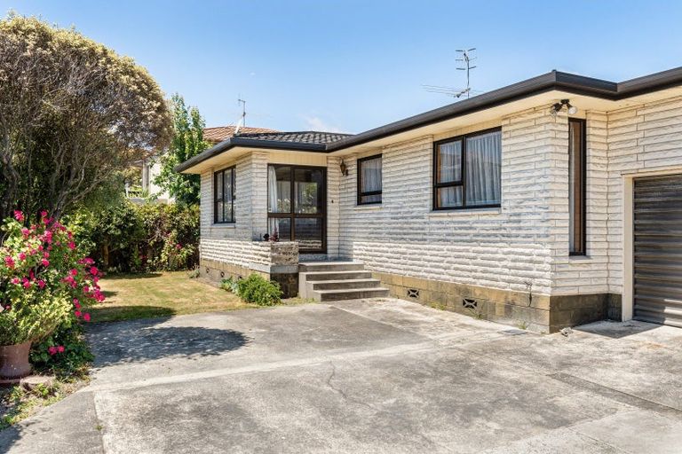 Photo of property in 2/7 Martin Street, Monaco, Nelson, 7011