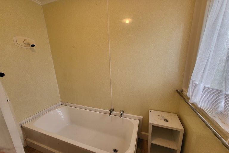 Photo of property in 11 Wood Street, Papakura, 2110