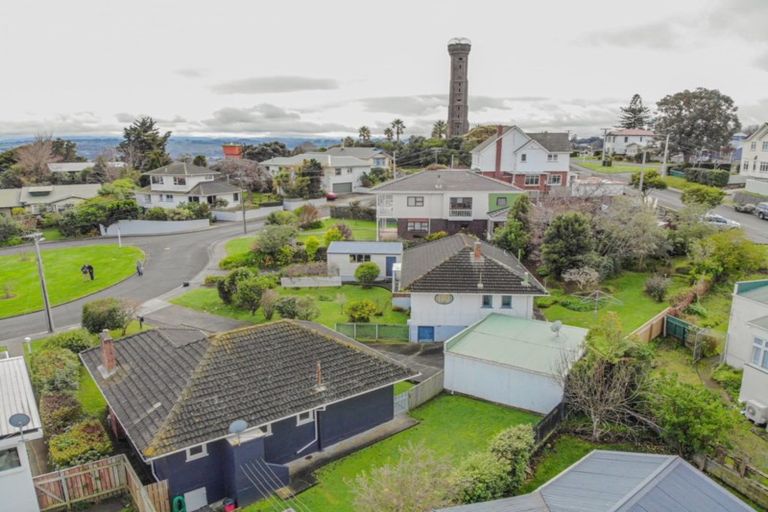 Photo of property in 5 Tower Crescent, Durie Hill, Whanganui, 4500