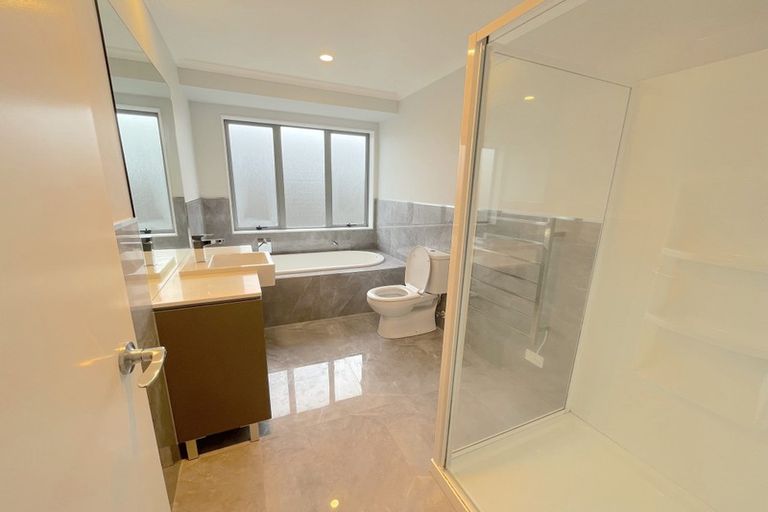 Photo of property in 74 Mackay Drive, Greenhithe, Auckland, 0632