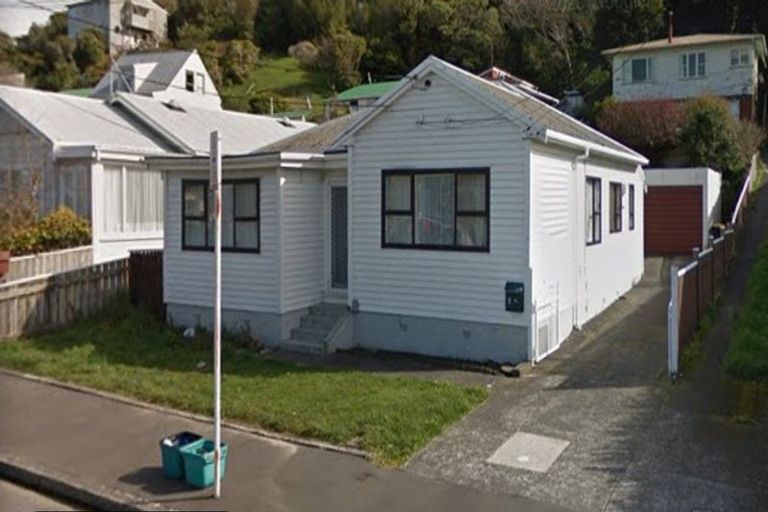 Photo of property in 8 Phillip Street, Johnsonville, Wellington, 6037