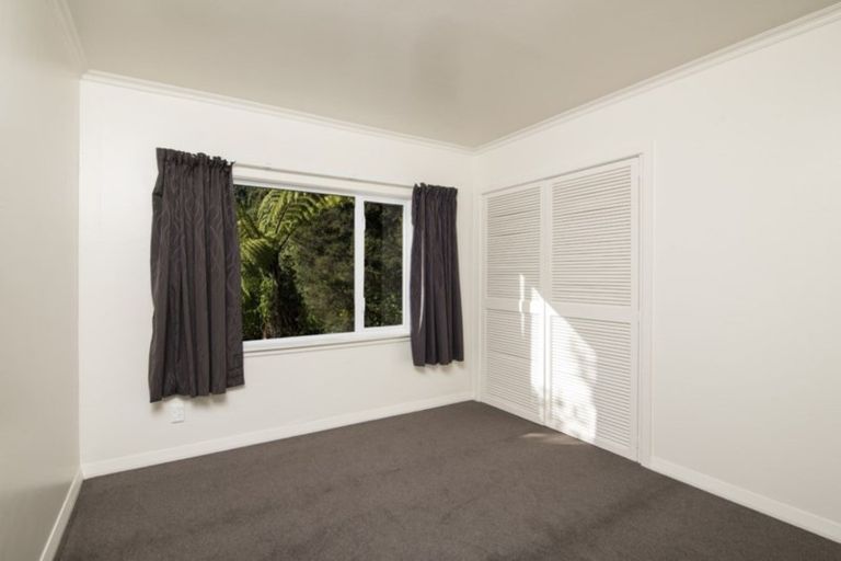 Photo of property in 81 Milton Terrace, Picton, 7220