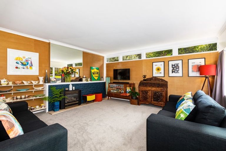 Photo of property in 304 Muritai Road, Eastbourne, Lower Hutt, 5013