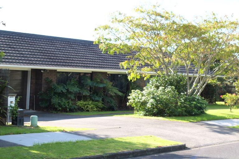 Photo of property in 2/14 Eastridge Court, Northpark, Auckland, 2013