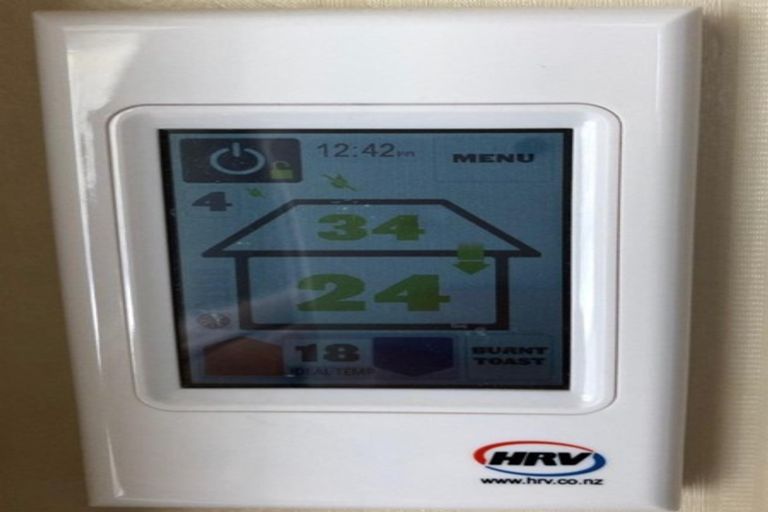 Photo of property in 16 Grant Street, Havelock North, 4130