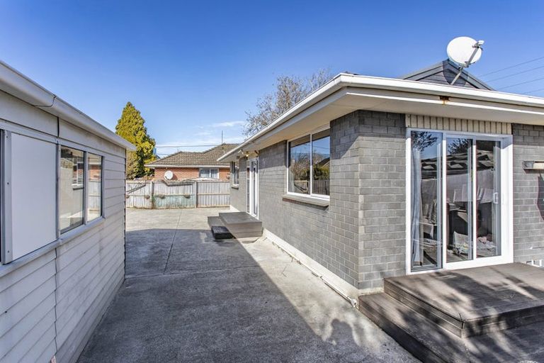 Photo of property in 2/74 Shands Road, Hornby South, Christchurch, 8042