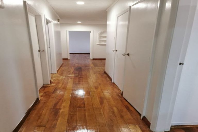 Photo of property in 323 Oxford Terrace, Avalon, Lower Hutt, 5011