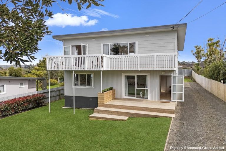 Photo of property in 8 James Mcleod Road, Shelly Beach, Helensville, 0874