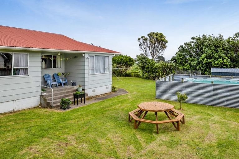 Photo of property in 9 Hughson Place, Opunake, 4616