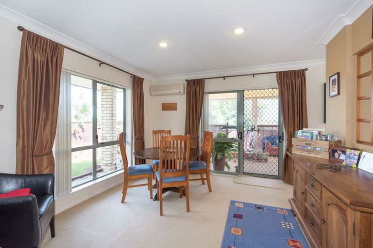 Photo of property in 27 Fergy Crescent, Wattle Downs, Auckland, 2103