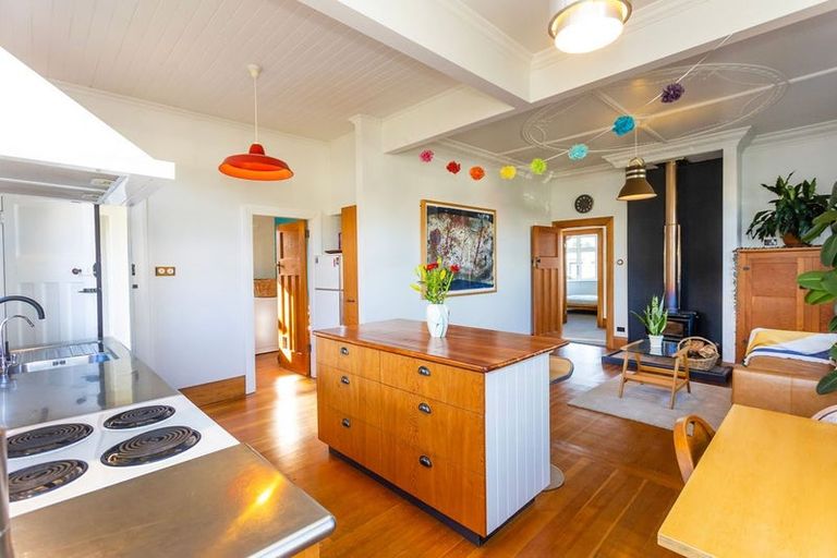 Photo of property in 262 Macandrew Road, Forbury, Dunedin, 9012