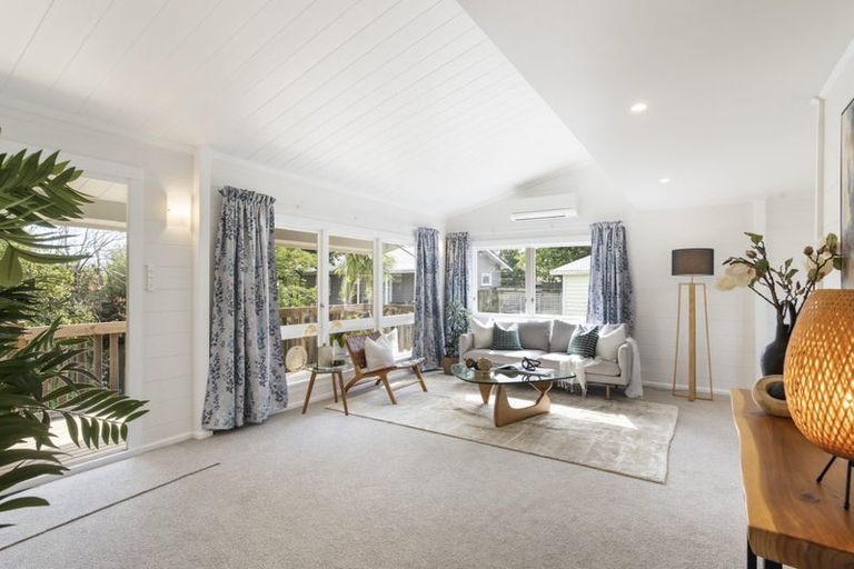 Photo of property in 2/40 Salisbury Road, Birkdale, Auckland, 0626