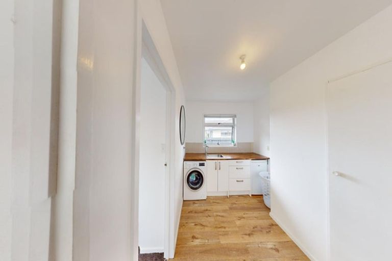 Photo of property in 21 Meadowbrook Drive, Cloverlea, Palmerston North, 4412