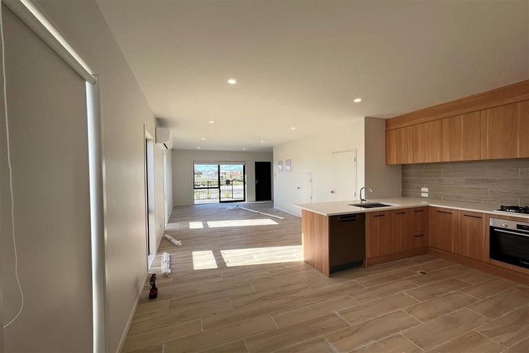 Photo of property in 31 Aramata Road, Papakura, 2110