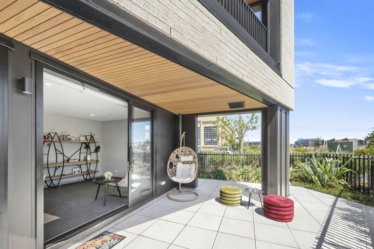 Photo of property in 104/2 Launch Road, Hobsonville, Auckland, 0616