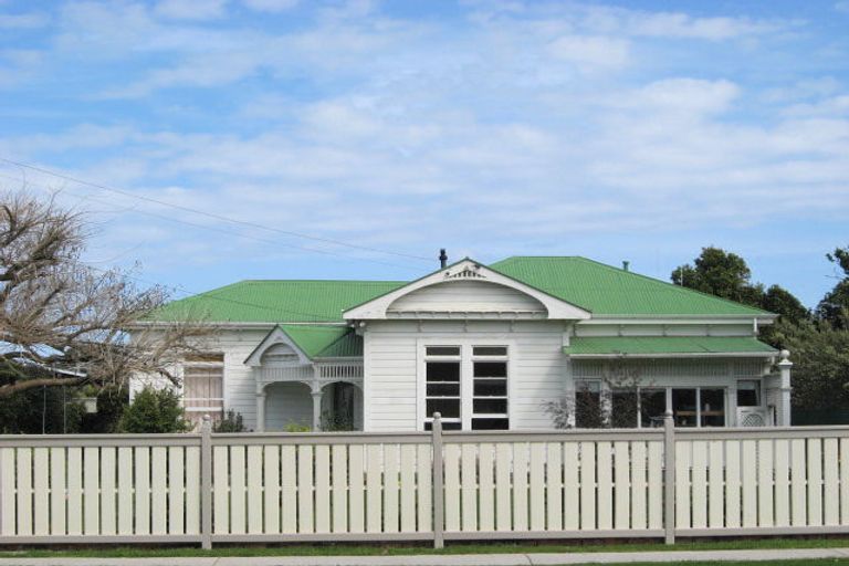 Photo of property in 7 Caius Avenue, Gonville, Whanganui, 4501