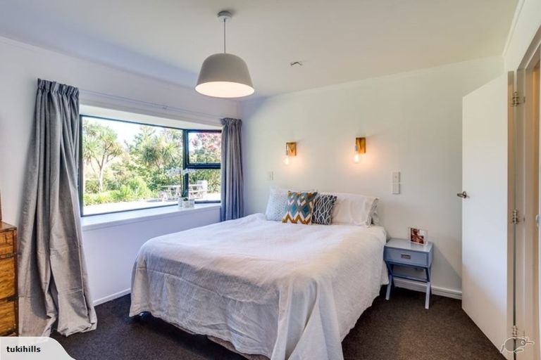 Photo of property in 135 Tauroa Road, Havelock North, 4130